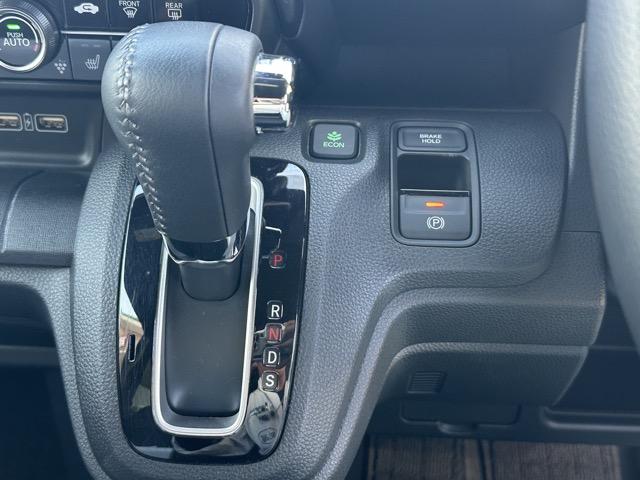 Ｎ－ＷＧＮカスタム Ｌ・ターボ　社外ナビゲーション付　ホンダセンシング　ＬＥＤヘッドランプ　電子制御パーキングブレーキ　オートブレーキホールド機能　運転席・助手席シートヒーター　本革巻ステアリング　バックモニター　スマートキー（17枚目）