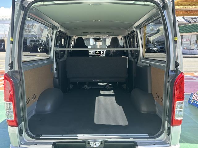 ブローニィバン ロングＧＬ　ディーゼル車　４ＷＤ　キーレス　ＬＥＤヘッドライト　両側スライドドア　電動格納ドアミラー　パワーウィンドー　リヤクーラー＆リヤヒーター　衝突被害軽減ブレーキ　オートライト　登録済未使用車（15枚目）