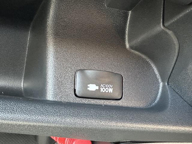 ブローニィバン ロングＧＬ　ディーゼル車　４ＷＤ　キーレス　ＬＥＤヘッドライト　両側スライドドア　電動格納ドアミラー　パワーウィンドー　リヤクーラー＆リヤヒーター　衝突被害軽減ブレーキ　オートライト　登録済未使用車（28枚目）