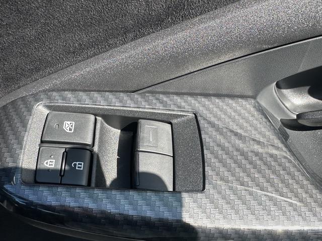 ＧＲヤリス ＲＺ　ハイパフォーマンス　４ＷＤ　６ＭＴ　セーフティセンス　ディスプレイオーディオ　ＪＢＬサウンドシステム　ＬＥＤヘッドランプ　ＢＢＳ製鍛造ＡＷ　対向ブレーキキャリパー　本革巻ステアリング　シートヒーター＆ステアリングヒーター（17枚目）