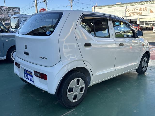 アルト Ｆ　５ＡＧＳ車　純正ＣＤデッキ　キーレス　前側パワーウィンドー　エアコン　パワステ（12枚目）
