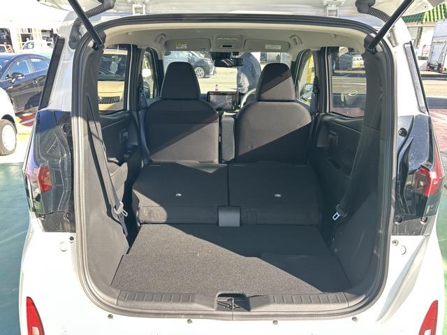 サクラ Ｘ　ディスプレイオーディオ　アラウンドビューモニター　スマートキー　ＬＥＤヘッドライト　フルオートエアコン　電気式パーキングブレーキ　電動格納ドアミラー　前後パワーウィンドー　衝突被害軽減ブレーキ（12枚目）