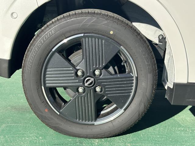 サクラ Ｘ　ディスプレイオーディオ　アラウンドビューモニター　スマートキー　ＬＥＤヘッドライト　フルオートエアコン　電気式パーキングブレーキ　電動格納ドアミラー　前後パワーウィンドー　衝突被害軽減ブレーキ（14枚目）