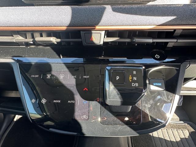 サクラ Ｘ　ディスプレイオーディオ　アラウンドビューモニター　スマートキー　ＬＥＤヘッドライト　フルオートエアコン　電気式パーキングブレーキ　電動格納ドアミラー　前後パワーウィンドー　衝突被害軽減ブレーキ（23枚目）