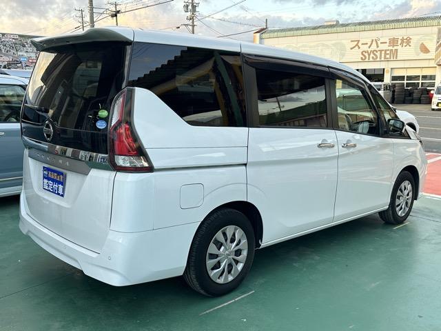 セレナ B ナビゲーション アラウンドビューモニター スマートキー 両側スライドドア フルオートエアコン リヤクーラー ロールサンシェード USB充電ソケット フォグランプ オートライト 衝突被害軽減ブレーキ(15枚目)