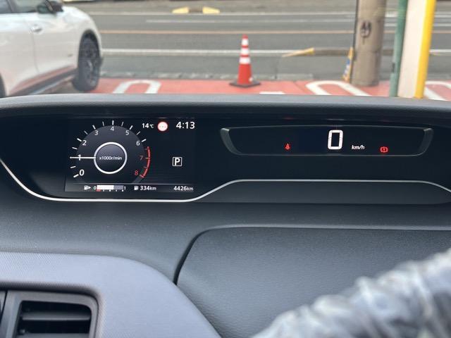 セレナ B ナビゲーション アラウンドビューモニター スマートキー 両側スライドドア フルオートエアコン リヤクーラー ロールサンシェード USB充電ソケット フォグランプ オートライト 衝突被害軽減ブレーキ(29枚目)