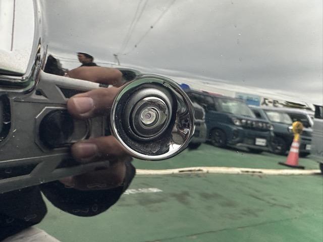 フェアレディZ バージョンT AT車 純正ナビゲーション バックカメラ ETC BOSEスピーカー スマートキー LEDヘッドライト フルオートエアコン 革巻きハンドル オートクルーズコントロール パドルシフト アルミペダル(9枚目)