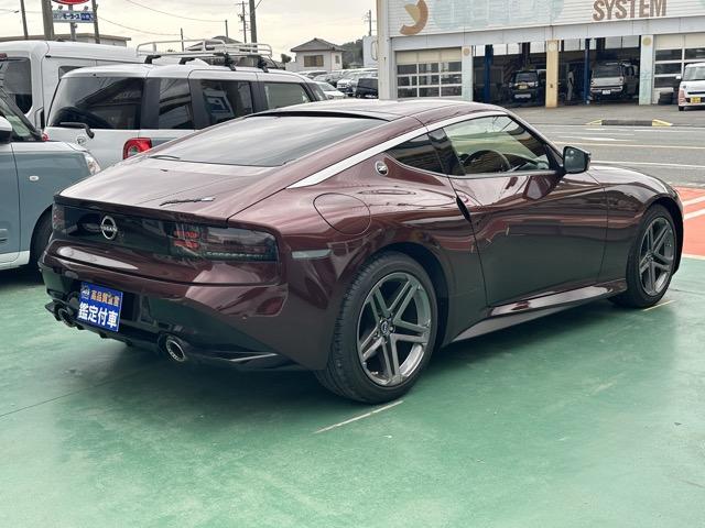 フェアレディZ バージョンT AT車 純正ナビゲーション バックカメラ ETC BOSEスピーカー スマートキー LEDヘッドライト フルオートエアコン 革巻きハンドル オートクルーズコントロール パドルシフト アルミペダル(11枚目)