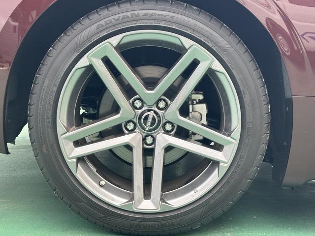 フェアレディZ バージョンT AT車 純正ナビゲーション バックカメラ ETC BOSEスピーカー スマートキー LEDヘッドライト フルオートエアコン 革巻きハンドル オートクルーズコントロール パドルシフト アルミペダル(12枚目)