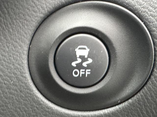フェアレディZ バージョンT AT車 純正ナビゲーション バックカメラ ETC BOSEスピーカー スマートキー LEDヘッドライト フルオートエアコン 革巻きハンドル オートクルーズコントロール パドルシフト アルミペダル(14枚目)