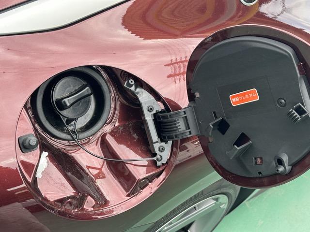 フェアレディＺ ベースグレード　ＡＴ車　純正ナビゲーション　バックカメラ　スマートキー　ＬＥＤヘッドライト　フルオートエアコン　革巻きハンドル　オートクルーズコントロール　パドルシフト　アルミペダル　フォグランプ（14枚目）