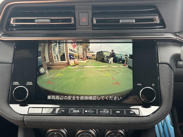 フェアレディＺ ベースグレード　ＡＴ車　純正ナビゲーション　バックカメラ　スマートキー　ＬＥＤヘッドライト　フルオートエアコン　革巻きハンドル　オートクルーズコントロール　パドルシフト　アルミペダル　フォグランプ（25枚目）