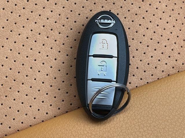 フェアレディＺ ベースグレード　ＡＴ車　純正ナビゲーション　バックカメラ　スマートキー　ＬＥＤヘッドライト　フルオートエアコン　革巻きハンドル　オートクルーズコントロール　パドルシフト　アルミペダル　フォグランプ（29枚目）