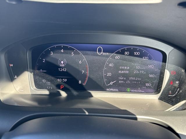 ZR-V X 純正ナビゲーション バックカメラ スマートキー LEDヘッドライト フルオートエアコン パワーバックドア 革巻きハンドル オートクルーズコントロール USB充電ソケット 衝突被害軽減ブレーキ(30枚目)