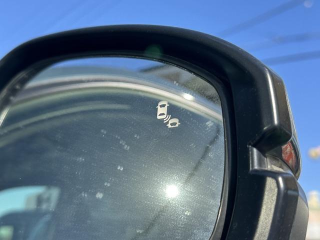 ZR-V X 純正ナビゲーション バックカメラ スマートキー LEDヘッドライト フルオートエアコン パワーバックドア 革巻きハンドル オートクルーズコントロール USB充電ソケット 衝突被害軽減ブレーキ(32枚目)