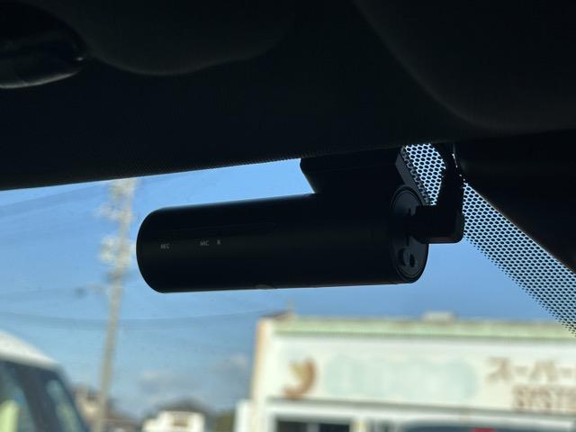 フェアレディZ ニスモ 9AT NISMO専用チューニング&エクステリア&インテリア NissanConnectナビゲーション ETC2.0 LEDヘッドランプ レイズ製19インチ鍛造AW パドルシフト レカロ製シート(30枚目)