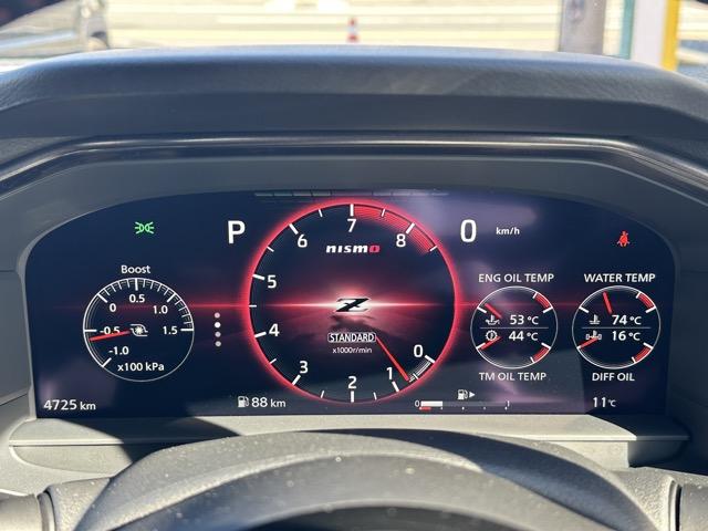 フェアレディZ ニスモ 9AT NISMO専用チューニング&エクステリア&インテリア NissanConnectナビゲーション ETC2.0 LEDヘッドランプ レイズ製19インチ鍛造AW パドルシフト レカロ製シート(31枚目)