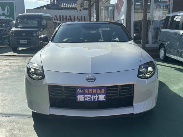 フェアレディZ バージョンS 6MT エマージェンシーブレーキ LEDヘッドランプ NissanConnectナビゲーション ETC2.0 本革巻ステアリング・シフトノブ 3連サブメーター デュアルエキゾースト 登録済未使用車(29枚目)