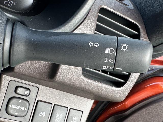 コペン ローブ ナビゲーション バックカメラ 社外アルミホイール スマートキー LEDヘッドライト フルオートエアコン シートヒーター 革巻きハンドル アイドリングストップ パワーウィンドー(24枚目)