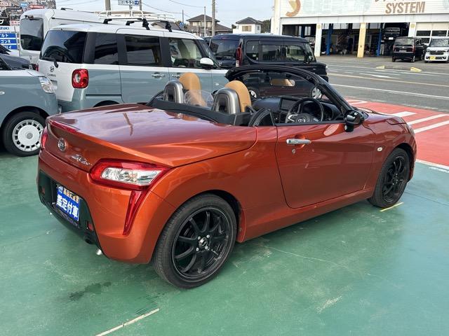 コペン ローブ ナビゲーション バックカメラ 社外アルミホイール スマートキー LEDヘッドライト フルオートエアコン シートヒーター 革巻きハンドル アイドリングストップ パワーウィンドー(31枚目)