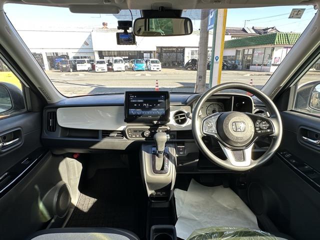 Ｎ－ＯＮＥ オリジナル　純正ディスプレイオーディオ・バックモニター・ドラレコ付　ホンダセンシング　ＬＥＤヘッドランプ　電子制御パーキングブレーキ　オートブレーキホールド機能　オートライト　オートエアコン　スマートキー（8枚目）