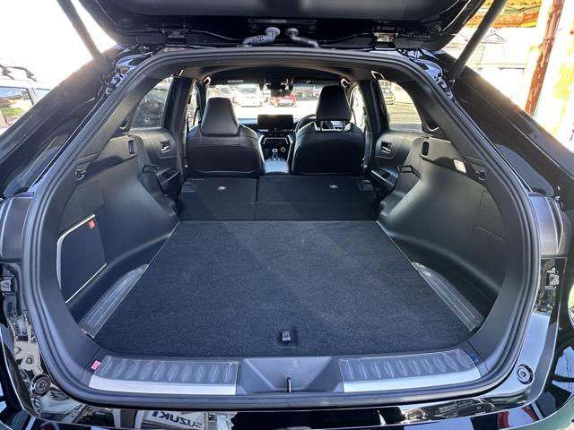 ハリアー Z 内装色/ブラック セーフティセンス LEDヘッドランプ ディスプレイオーディオ パノラミックビューモニター JBLサウンドシステム デジタルインナーミラー パワーバックドア 本革巻ステアリング(13枚目)