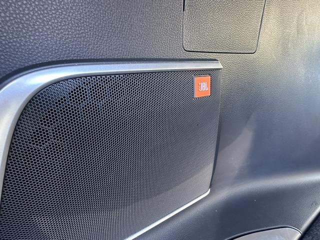 ハリアー Z 内装色/ブラック セーフティセンス LEDヘッドランプ ディスプレイオーディオ パノラミックビューモニター JBLサウンドシステム デジタルインナーミラー パワーバックドア 本革巻ステアリング(14枚目)