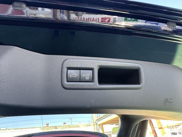 ハリアー Z 内装色/ブラック セーフティセンス LEDヘッドランプ ディスプレイオーディオ パノラミックビューモニター JBLサウンドシステム デジタルインナーミラー パワーバックドア 本革巻ステアリング(15枚目)