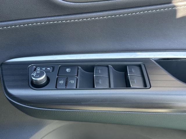 ハリアー Z 内装色/ブラック セーフティセンス LEDヘッドランプ ディスプレイオーディオ パノラミックビューモニター JBLサウンドシステム デジタルインナーミラー パワーバックドア 本革巻ステアリング(18枚目)