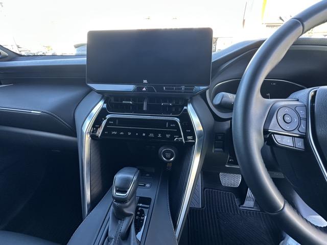 ハリアー Z 内装色/ブラック セーフティセンス LEDヘッドランプ ディスプレイオーディオ パノラミックビューモニター JBLサウンドシステム デジタルインナーミラー パワーバックドア 本革巻ステアリング(21枚目)