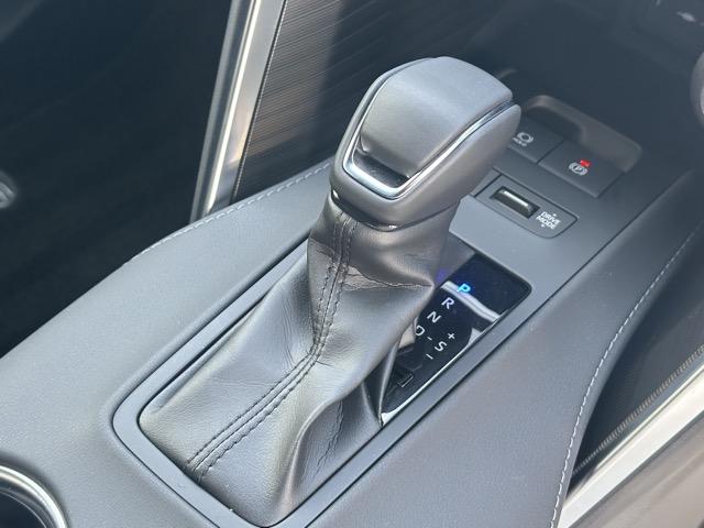 ハリアーハイブリッド Z ブラック内装 パノラマカメラ 純正ナビゲーション ETC デジタルインナーミラー パワーシート パワーバックドア JBLスピーカー 革巻きハンドル オートクルーズコントロール オートマチックハイビーム(22枚目)