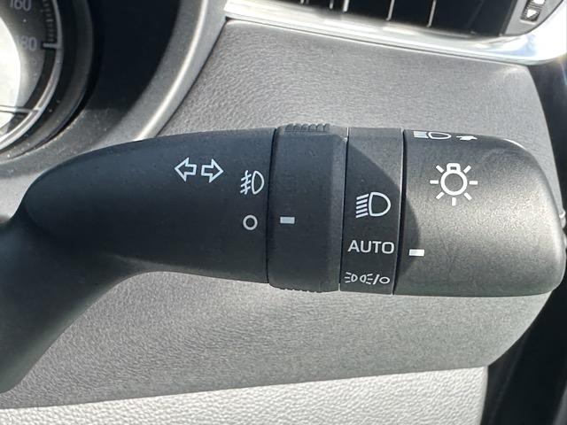 ハリアーハイブリッド Z ブラック内装 パノラマカメラ 純正ナビゲーション ETC デジタルインナーミラー パワーシート パワーバックドア JBLスピーカー 革巻きハンドル オートクルーズコントロール オートマチックハイビーム(30枚目)