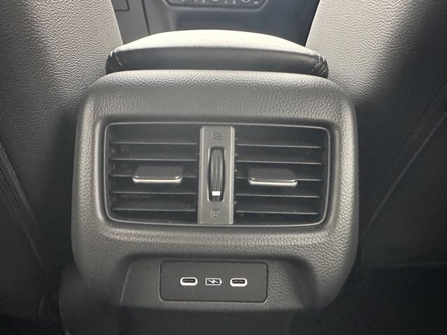 ZR-V e:HEV Z 内装色/ブラック ホンダセンシング フルLEDヘッドライト HondaCONNECTディスプレー+ETC2.0 マルチビューカメラシステム BOSEサウンドシステム シートヒーター パワーシート(8枚目)