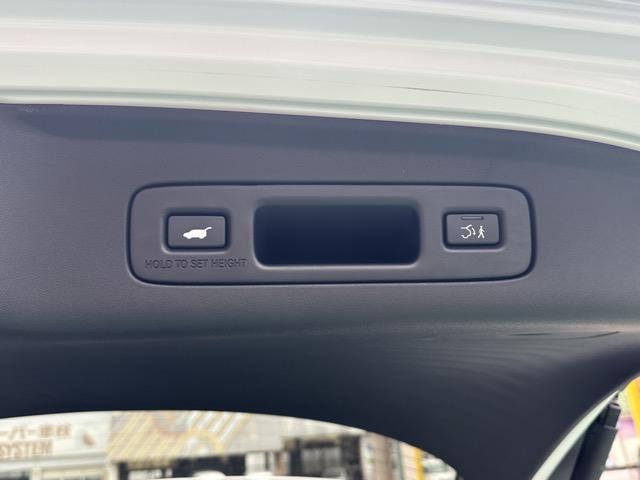 ZR-V e:HEV Z 内装色/ブラック ホンダセンシング フルLEDヘッドライト HondaCONNECTディスプレー+ETC2.0 マルチビューカメラシステム BOSEサウンドシステム シートヒーター パワーシート(16枚目)