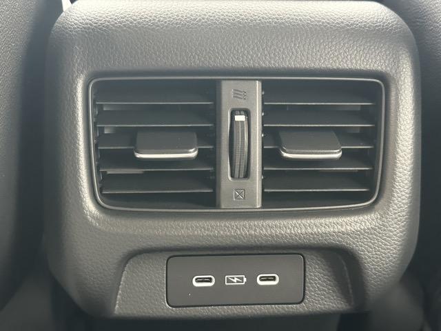 ZR-V e:HEV Z 内装色/ブラック ホンダセンシング フルLEDヘッドライト HondaCONNECTディスプレー+ETC2.0 マルチビューカメラシステム BOSEサウンドシステム シートヒーター パワーシート(10枚目)