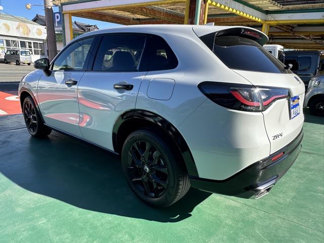 ZR-V e:HEV Z特別仕様車ブラックスタイル ホンダセンシング LEDヘッドライト HondaCONNECTディスプレー+ETC2.0 BOSEプレミアムサウンド シートヒーター ステアリングヒーター パワーテールゲート ワイヤレス充電器(5枚目)