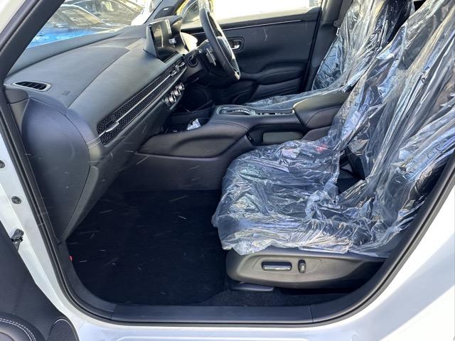 ZR-V e:HEV Z特別仕様車ブラックスタイル ホンダセンシング LEDヘッドライト HondaCONNECTディスプレー+ETC2.0 BOSEプレミアムサウンド シートヒーター ステアリングヒーター パワーテールゲート ワイヤレス充電器(6枚目)