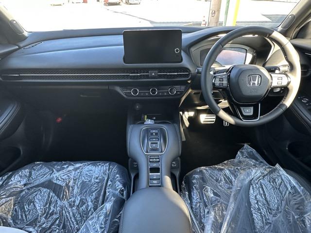 ZR-V e:HEV Z特別仕様車ブラックスタイル ホンダセンシング LEDヘッドライト HondaCONNECTディスプレー+ETC2.0 BOSEプレミアムサウンド シートヒーター ステアリングヒーター パワーテールゲート ワイヤレス充電器(8枚目)
