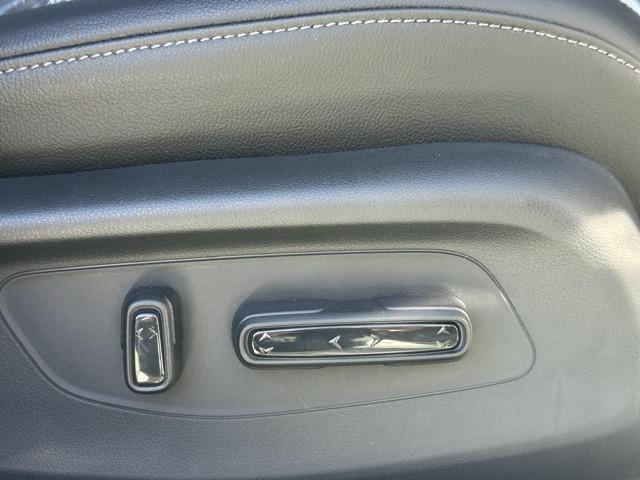 ZR-V e:HEV Z特別仕様車ブラックスタイル ホンダセンシング LEDヘッドライト HondaCONNECTディスプレー+ETC2.0 BOSEプレミアムサウンド シートヒーター ステアリングヒーター パワーテールゲート ワイヤレス充電器(21枚目)