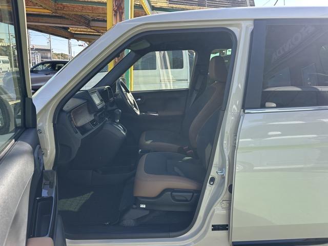 Ｎ－ＯＮＥ オリジナルスタイルプラスアーバン　特別仕様車　純正ディスプレイオーディオ・バックモニター付　ホンダセンシング　ＬＥＤヘッドランプ　電子制御パーキングブレーキ　オートブレーキホールド機能　運転席・助手席シートヒーター　スマートキー（6枚目）