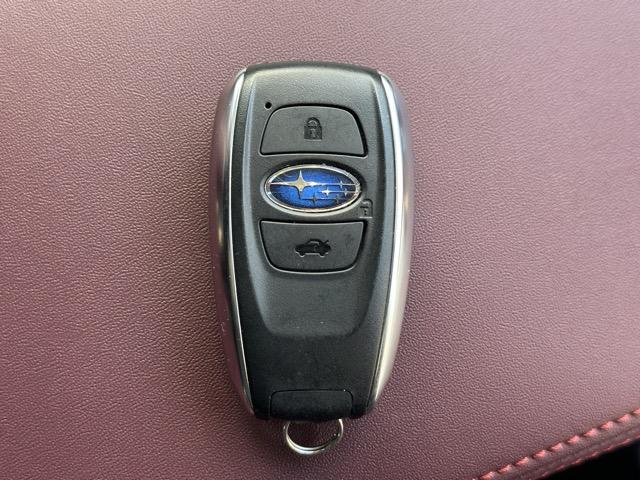 レヴォーグ STIスポーツ EX サンルーフ 純正ナビゲーション バック&サイドカメラ デジタルインナーミラー スマートキー LEDヘッドライト フルオートエアコン シートヒーター パワーシート パワーバックドア 革巻きハンドル(36枚目)