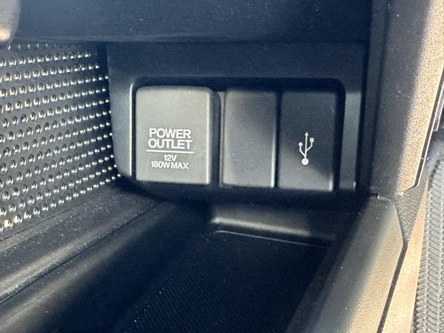 Ｓ６６０ α　走行距離８，２６５ｋｍ　ＣＶＴ　シティブレーキアクティブシステム　ＬＥＤヘッドランプ　センターディスプレイ　バックモニター　ハーフレザーシート　シートヒーター　オートエアコン　スマートキー（22枚目）