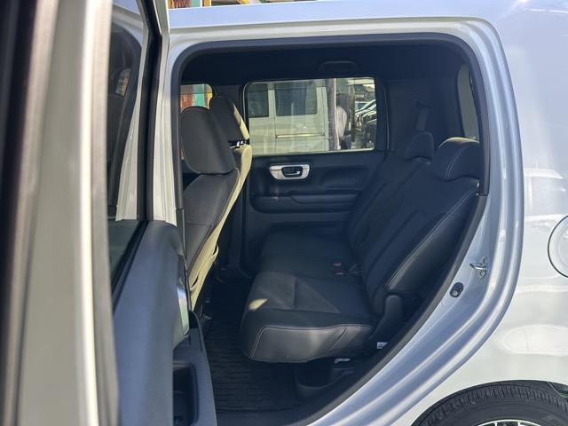 N-WGN L スタイル+ビター 特別仕様車 純正ナビ(LXU-247NBi)・バックモニター・ETC・社外アルミホイール付 ホンダセンシング LEDヘッドランプ 電子制御パーキングブレーキ オートブレーキホールド機能 シートヒーター(7枚目)