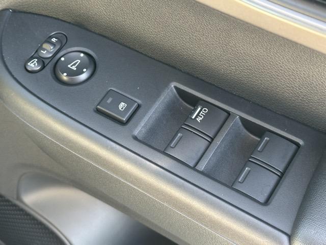 N-WGN L スタイル+ビター 特別仕様車 純正ナビ(LXU-247NBi)・バックモニター・ETC・社外アルミホイール付 ホンダセンシング LEDヘッドランプ 電子制御パーキングブレーキ オートブレーキホールド機能 シートヒーター(16枚目)