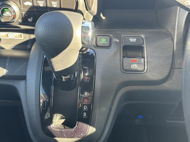N-WGN L スタイル+ビター 特別仕様車 純正ナビ(LXU-247NBi)・バックモニター・ETC・社外アルミホイール付 ホンダセンシング LEDヘッドランプ 電子制御パーキングブレーキ オートブレーキホールド機能 シートヒーター(19枚目)
