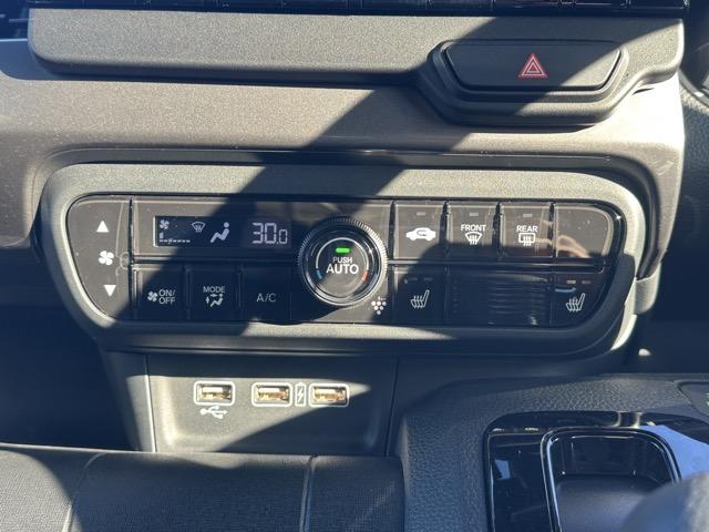 N-WGN L スタイル+ビター 特別仕様車 純正ナビ(LXU-247NBi)・バックモニター・ETC・社外アルミホイール付 ホンダセンシング LEDヘッドランプ 電子制御パーキングブレーキ オートブレーキホールド機能 シートヒーター(20枚目)