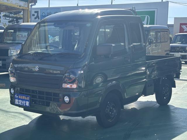 スーパーキャリイ Xリミテッド 4WD 4AT 特別仕様車 専用フロントガーニッシュ 専用サイドデカール LEDヘッドランプ&フォグランプベゼル(ブラック塗装)専用スチールホイール(ブラック塗装) 電動格納ドアミラー 届出済未使用車(4枚目)