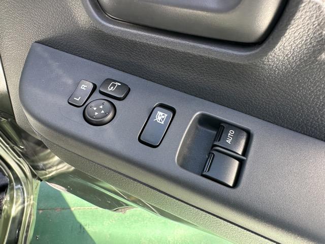 スーパーキャリイ Xリミテッド 4WD 4AT 特別仕様車 専用フロントガーニッシュ 専用サイドデカール LEDヘッドランプ&フォグランプベゼル(ブラック塗装)専用スチールホイール(ブラック塗装) 電動格納ドアミラー 届出済未使用車(14枚目)