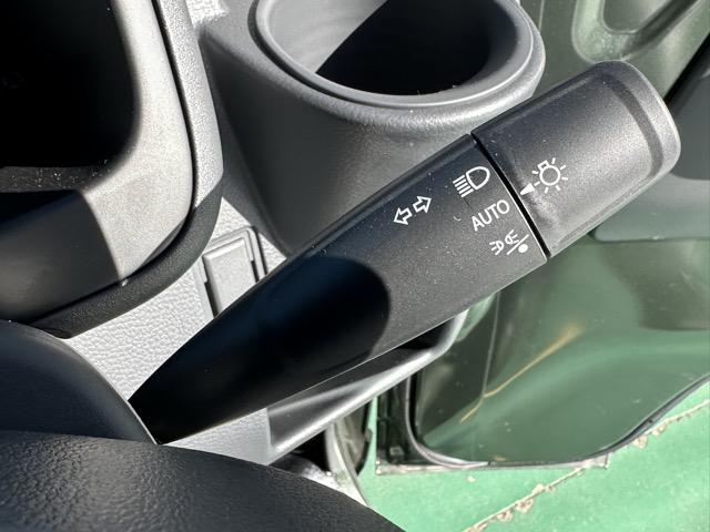 スーパーキャリイ Xリミテッド 4WD 4AT 特別仕様車 専用フロントガーニッシュ 専用サイドデカール LEDヘッドランプ&フォグランプベゼル(ブラック塗装)専用スチールホイール(ブラック塗装) 電動格納ドアミラー 届出済未使用車(16枚目)