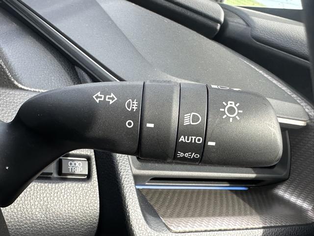 プリウス Z 4WD セーフティセンス LEDヘッドランプ ディスプレイオーディオ ETC2.0 デジタルインナーミラー パノラミックビュー パワーバックドア ステアリングヒーター シートヒーター&ベンチレーション(33枚目)